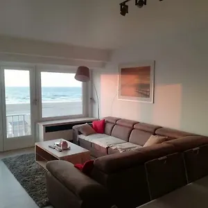 https://appartement-zeedijk-westende.ostend-hotel.net